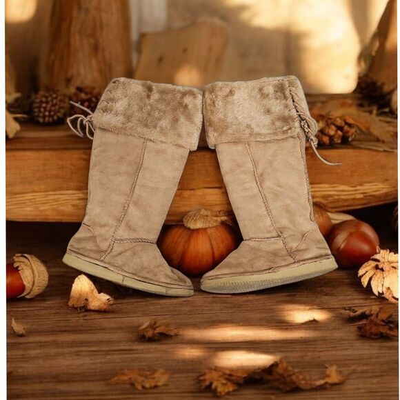 Cozy Faux‎ Fur-Lined Tall Winter Boots in Beige Suede with Drawstring Detail 8 - Picture 1 of 12